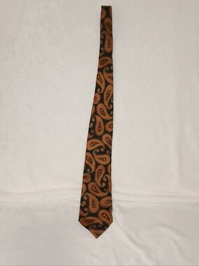 Hustler's Men's Shop Vintage 70s Tie Paisley Orange Black Colorful